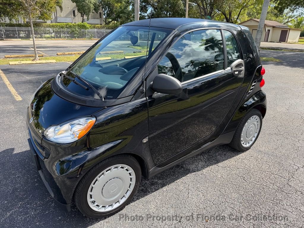 Used 2009 smart fortwo pure image 1