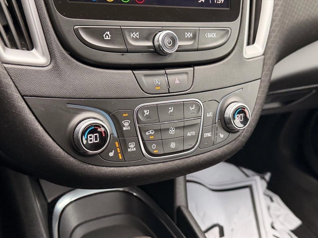 Used 2022 Chevrolet Malibu LT image 19