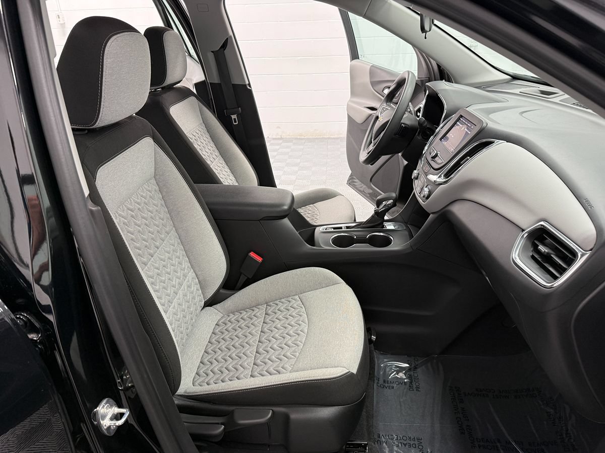 Used 2023 Chevrolet Equinox LS w/ Midnight Edition FWD image 14