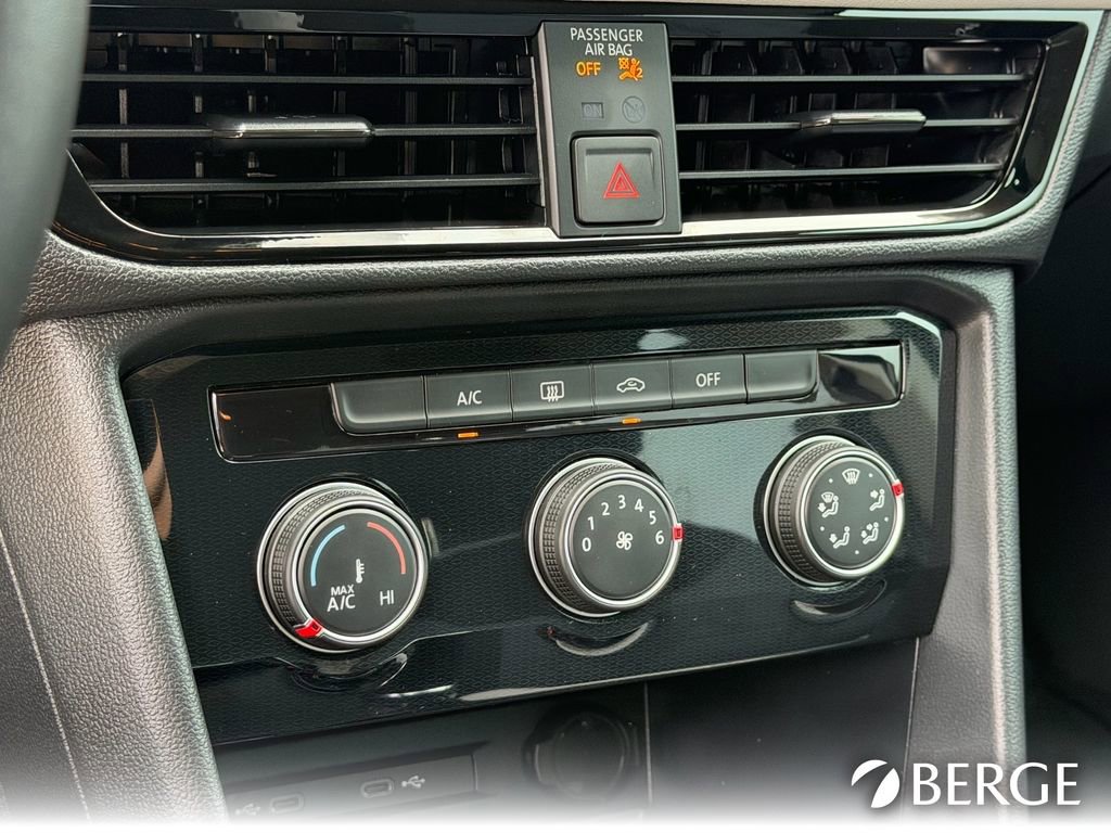 Used 2025 Volkswagen Taos S FWD image 30