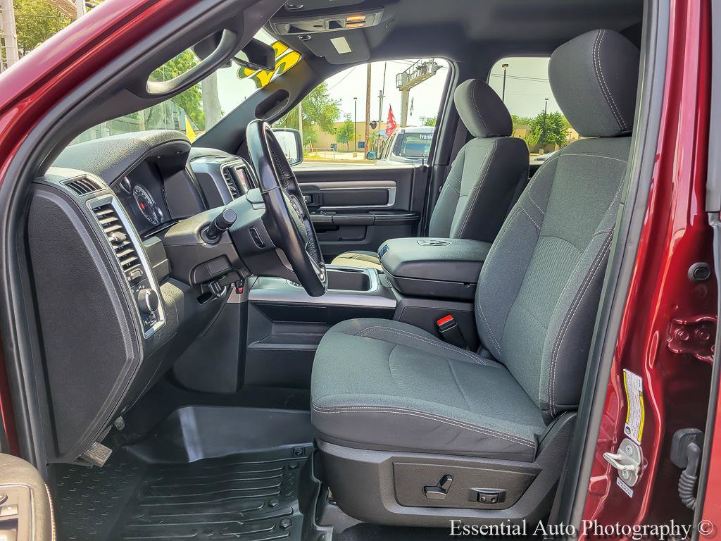 Used 2023 RAM 1500 Warlock AWD/4WD image 9