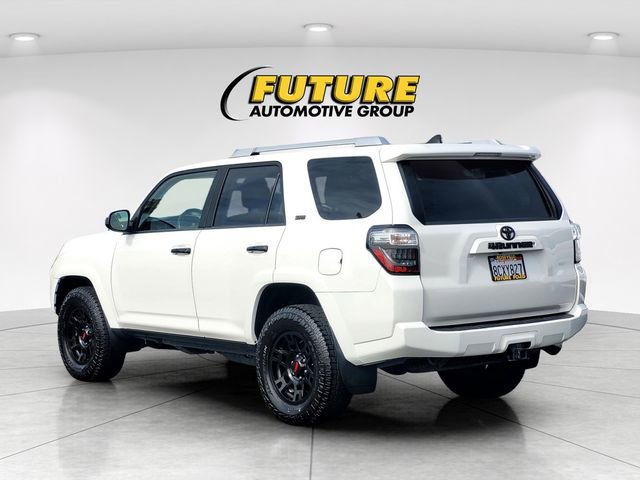 Used 2018 Toyota 4Runner SR5 image 6