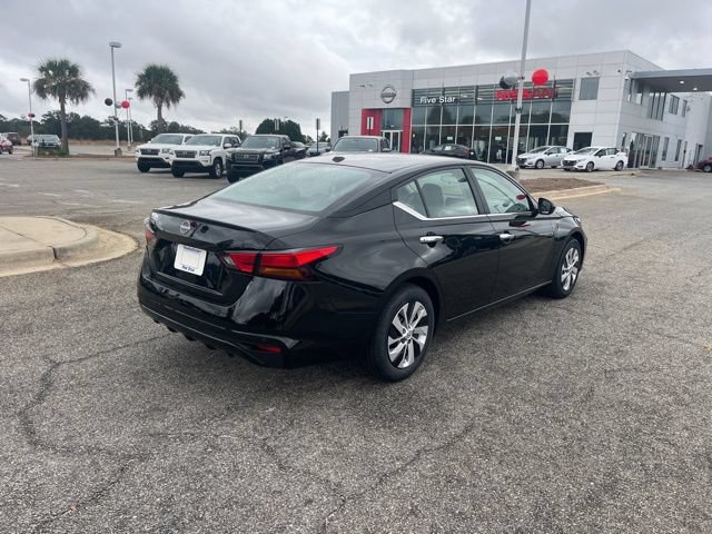 New 2025 Nissan Altima 2.5 S FWD image 11
