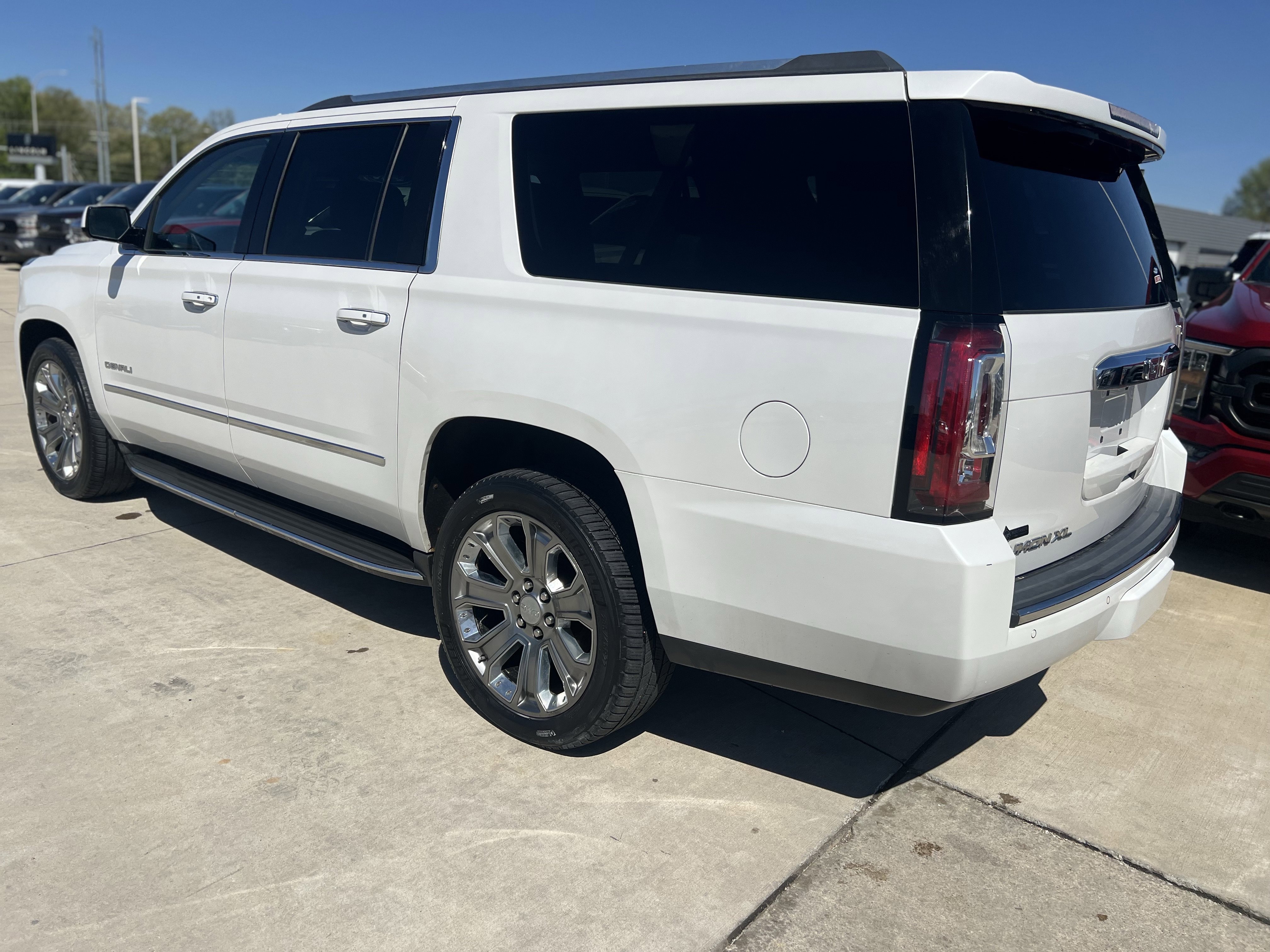 Used 2016 GMC Yukon XL Denali w/ Open Road Package image 6