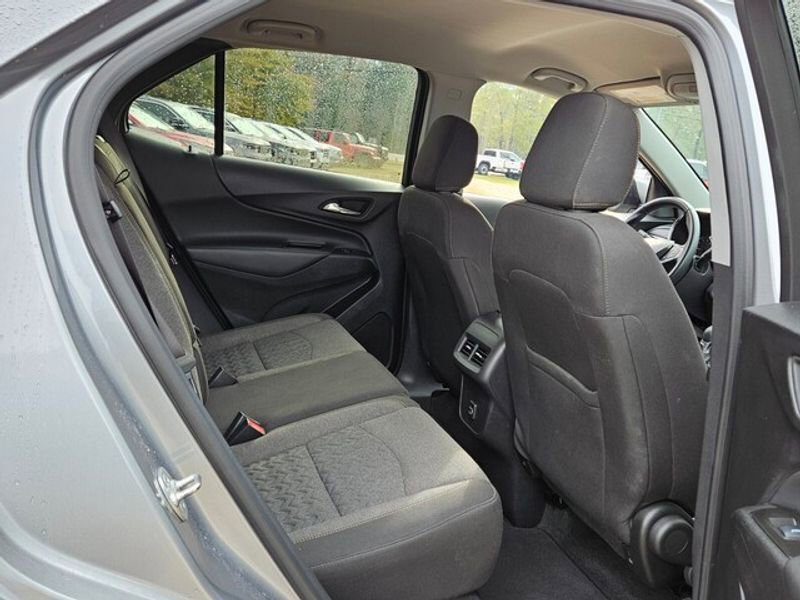 Used 2024 Chevrolet Equinox LT image 14
