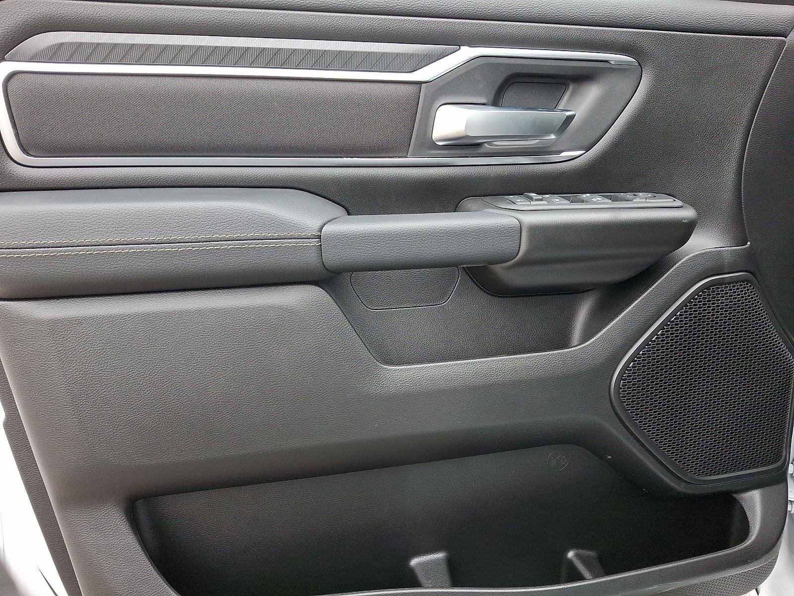 New 2026 RAM 1500 Big Horn AWD/4WD image 9