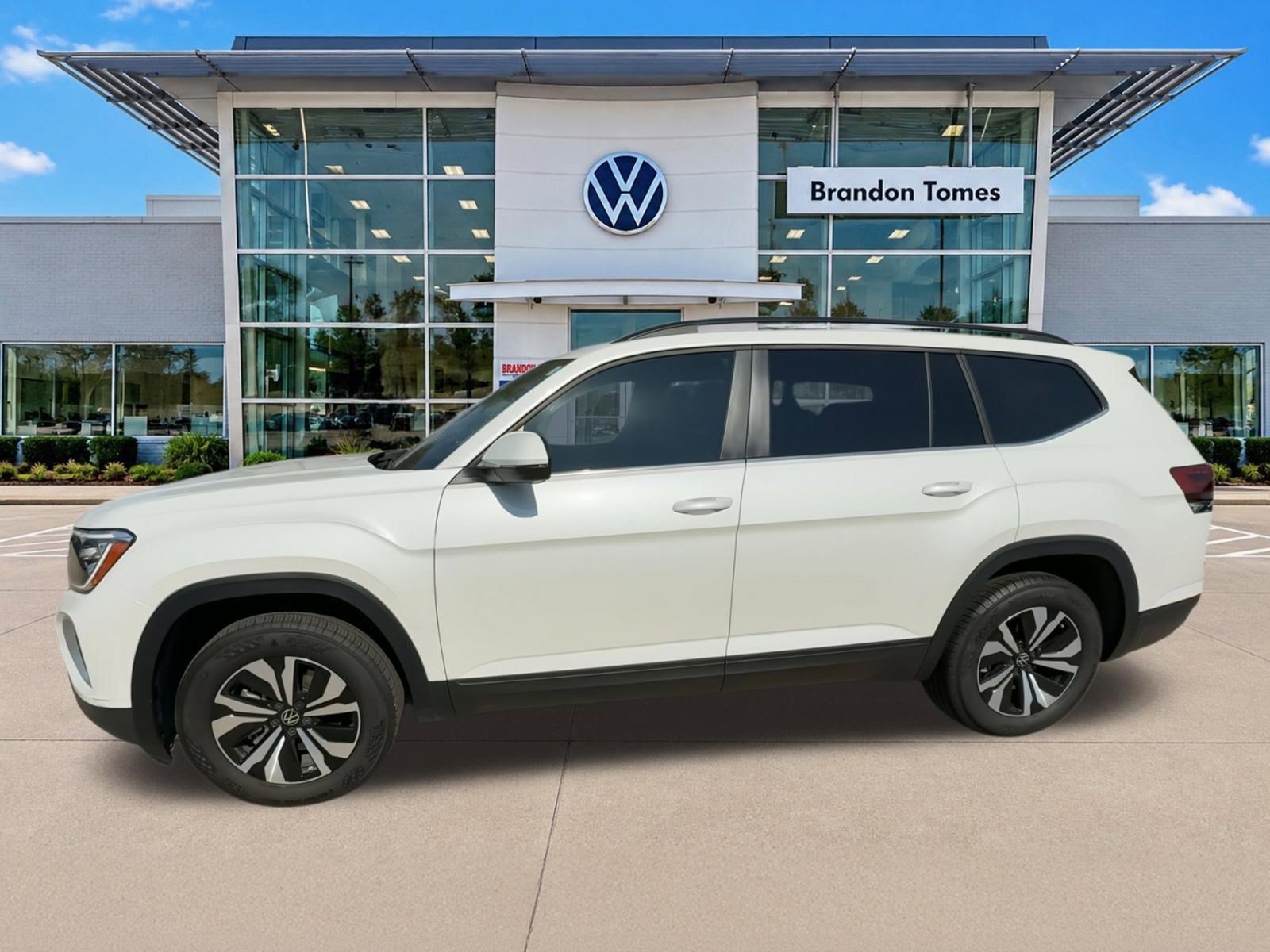Used 2026 Volkswagen Atlas SE FWD image 4