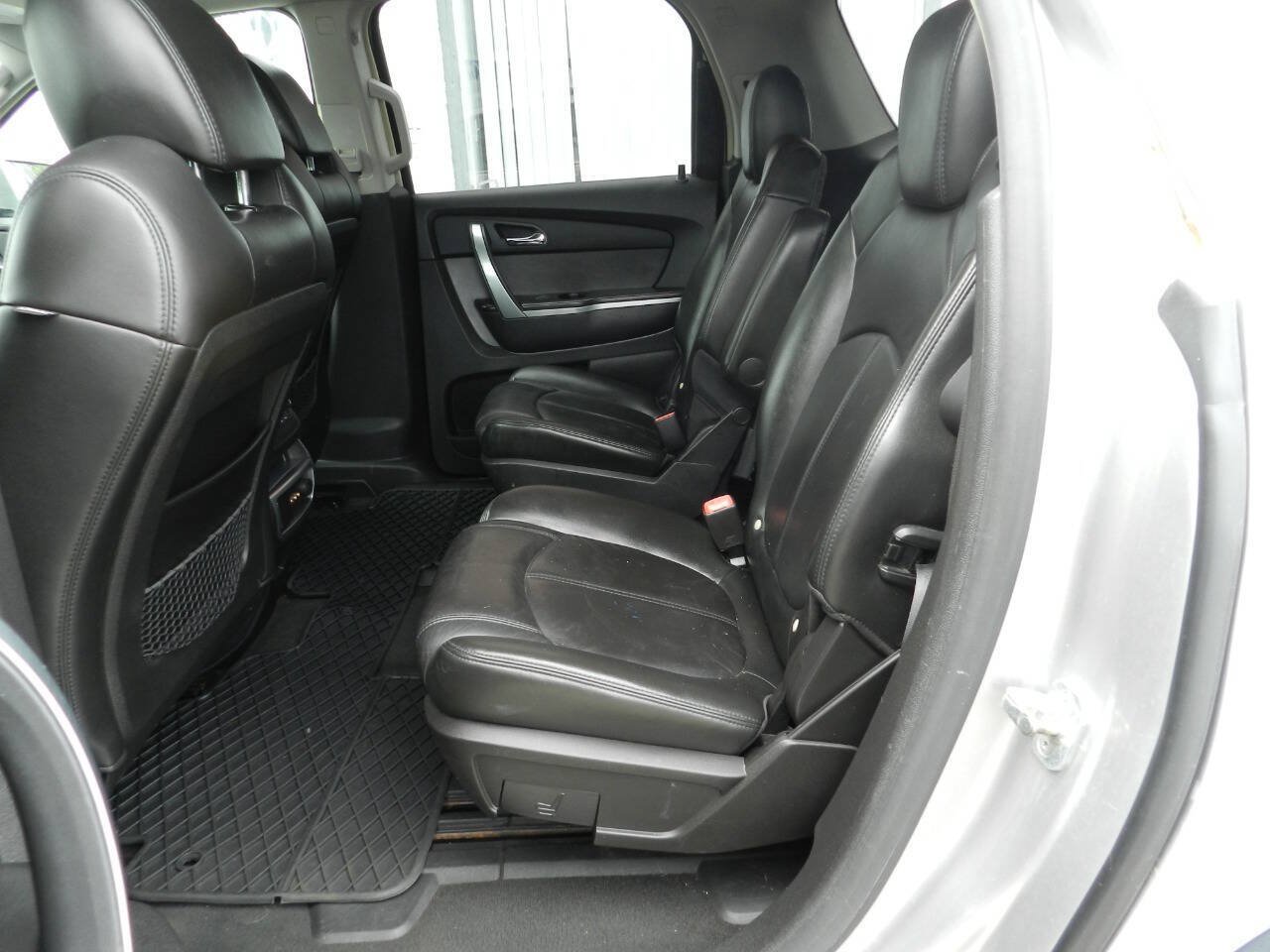 Used 2007 GMC Acadia SLT w/ Trailering Package AWD/4WD image 10