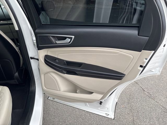 Used 2023 Ford Edge Titanium w/ Class II Trailer Tow Package image 29