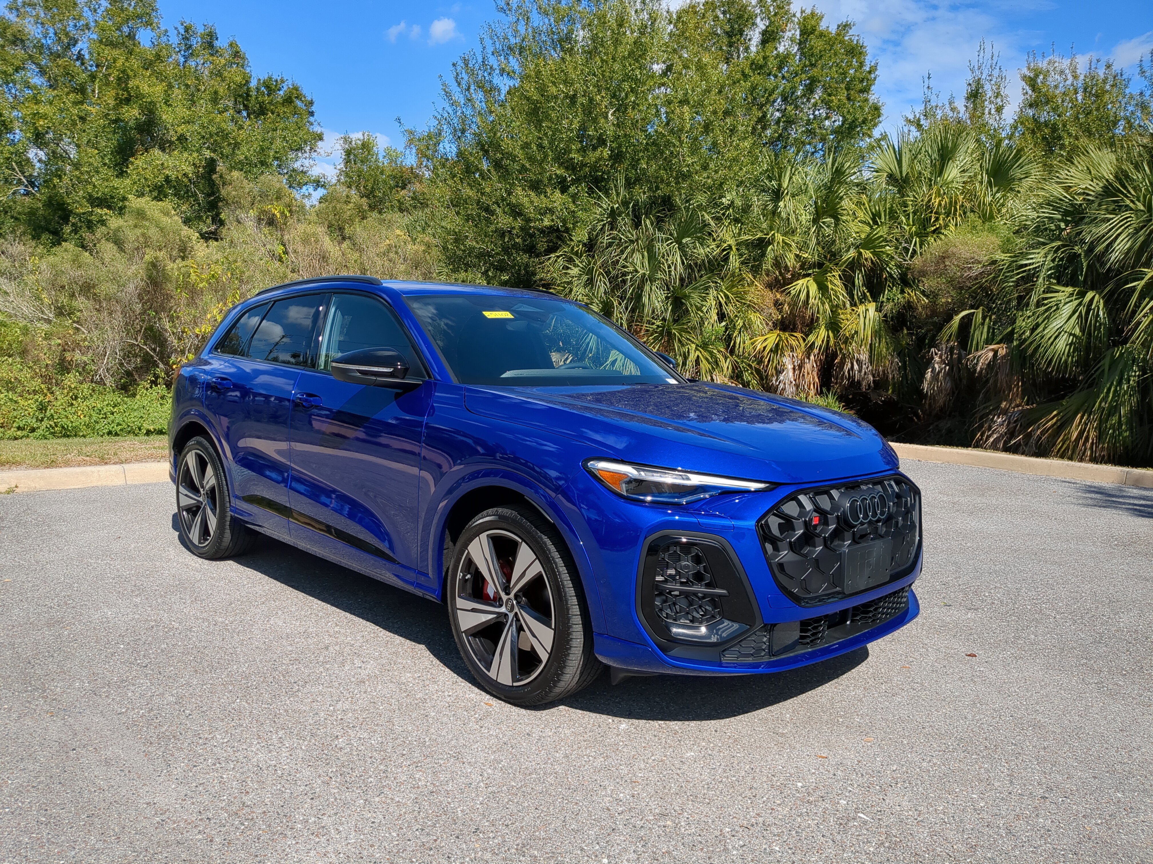 New 2025 Audi SQ5 Prestige