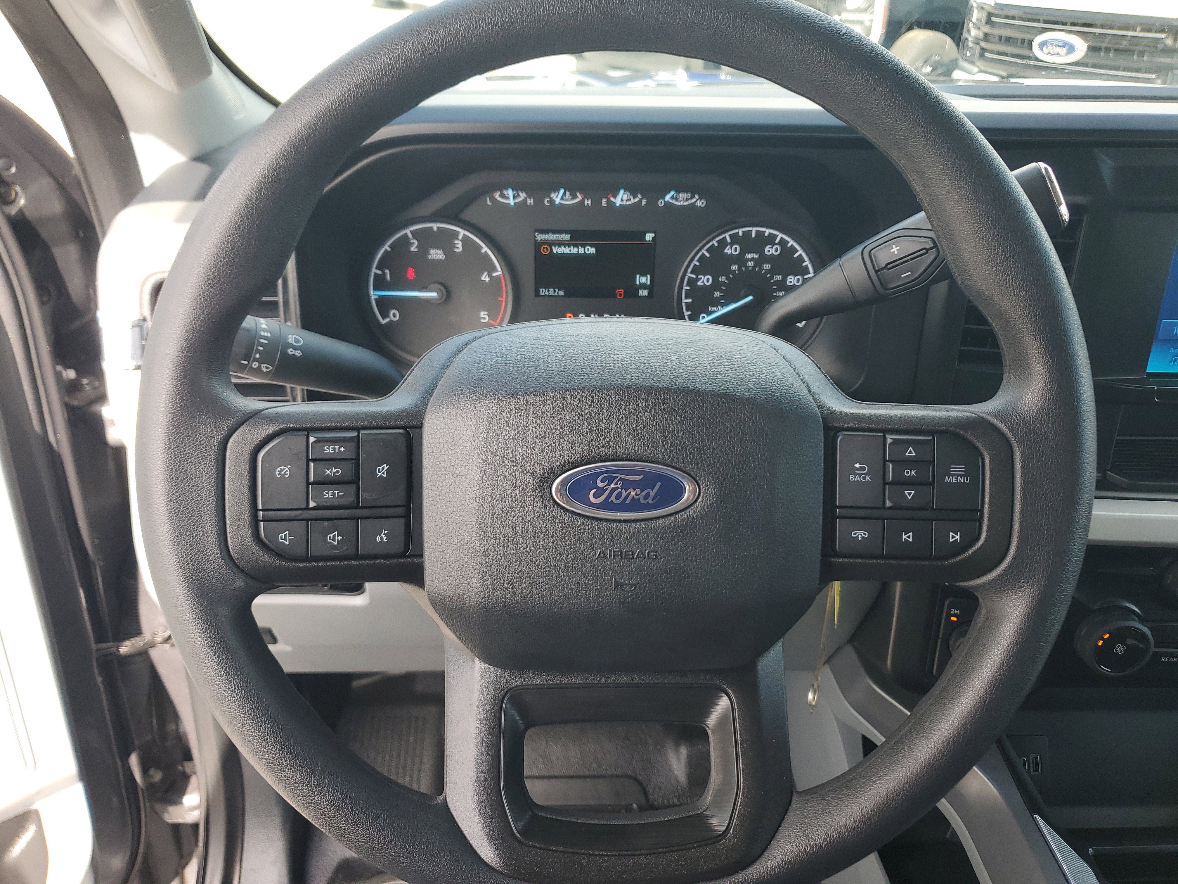 Used 2025 Ford F450 XLT w/ 360-Degree Camera Package image 19