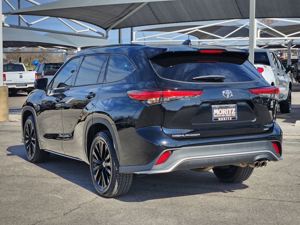 Used 2023 Toyota Highlander XSE image 5