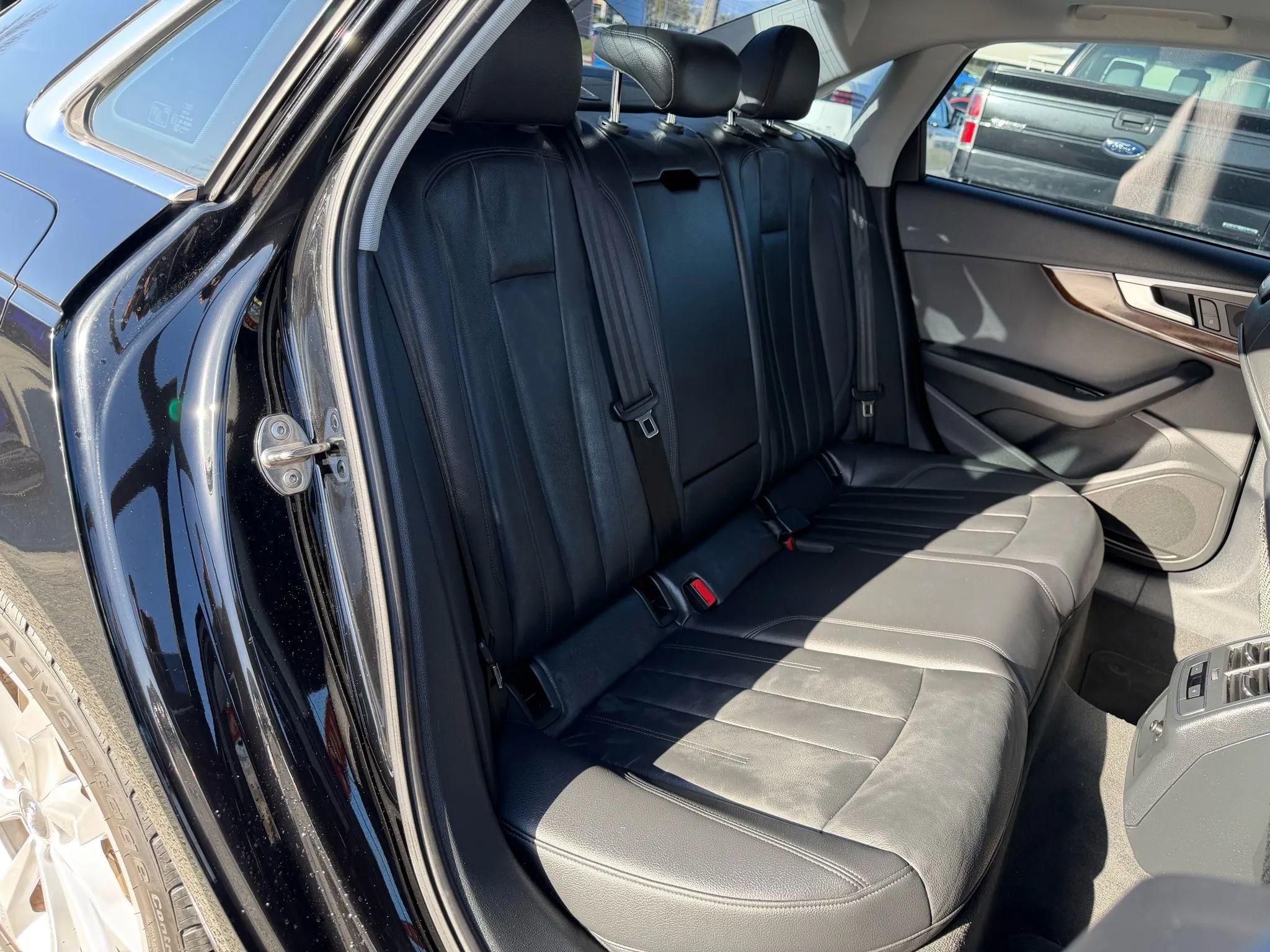 Used 2019 Audi A4 2.0T Premium w/ Convenience Package image 21