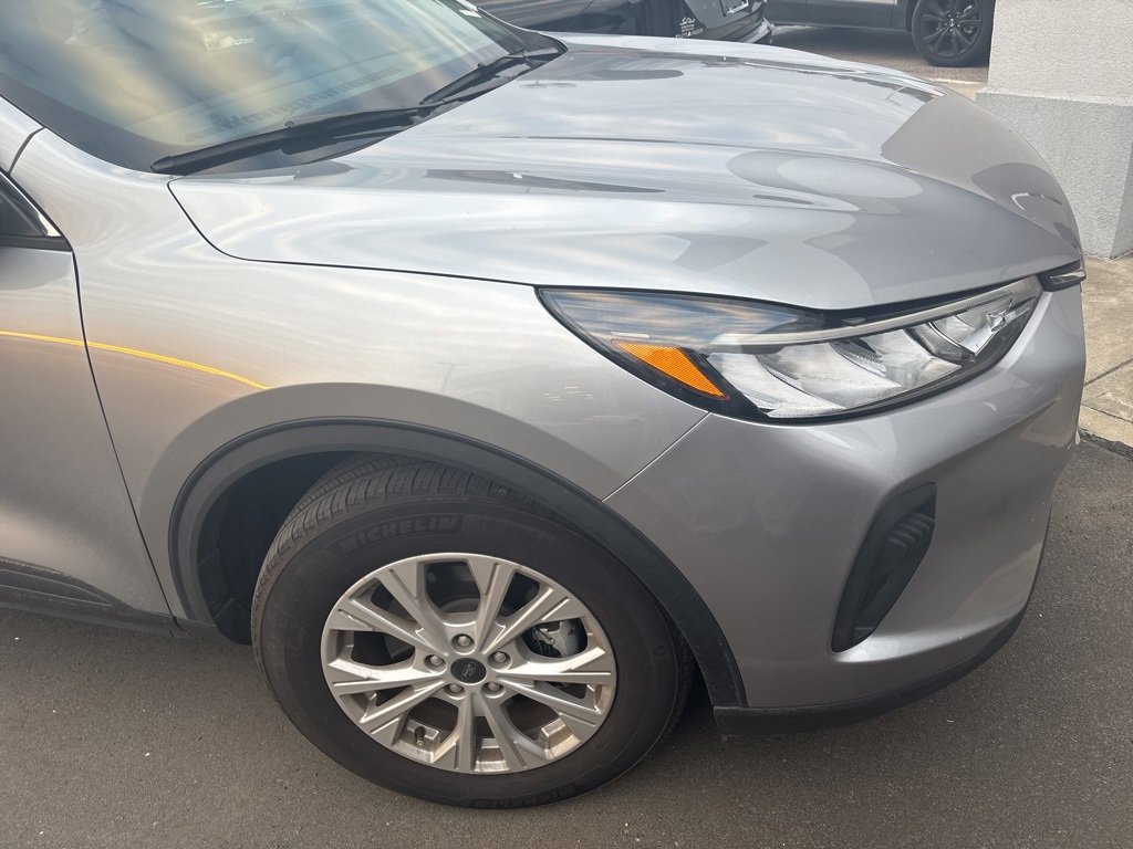 Used 2024 Ford Escape Active image 11