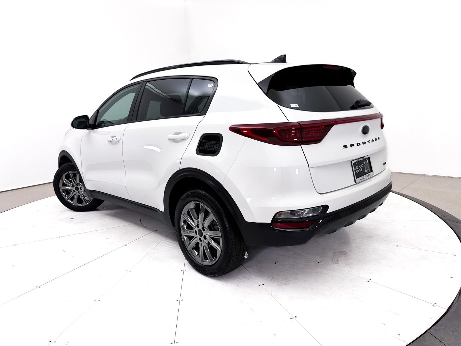 Certified 2022 Kia Sportage Nightfall Edition w/ Nighfall AWD Premium Package image 2