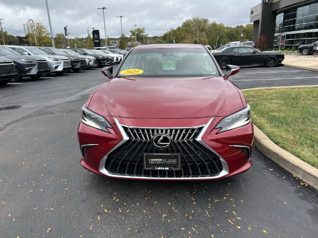 Certified 2025 Lexus ES 300h w/ Luxury Package FWD image 7