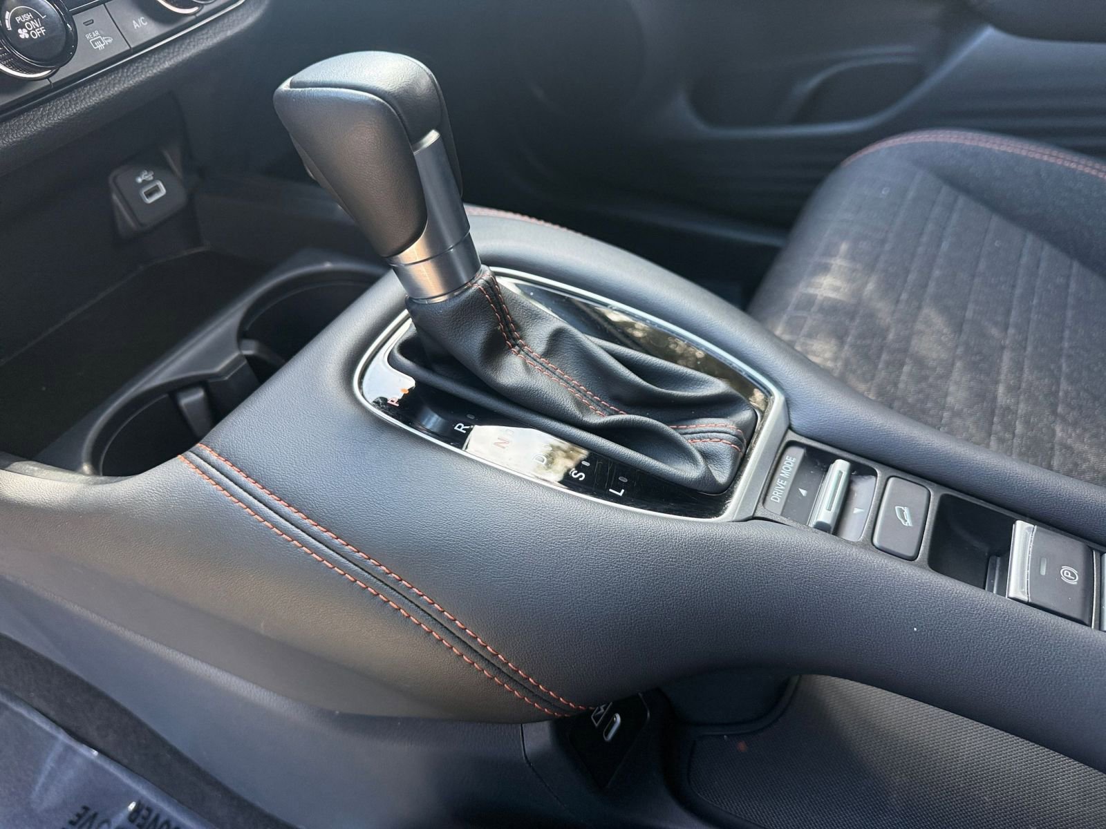 Used 2025 Honda HR-V Sport image 38