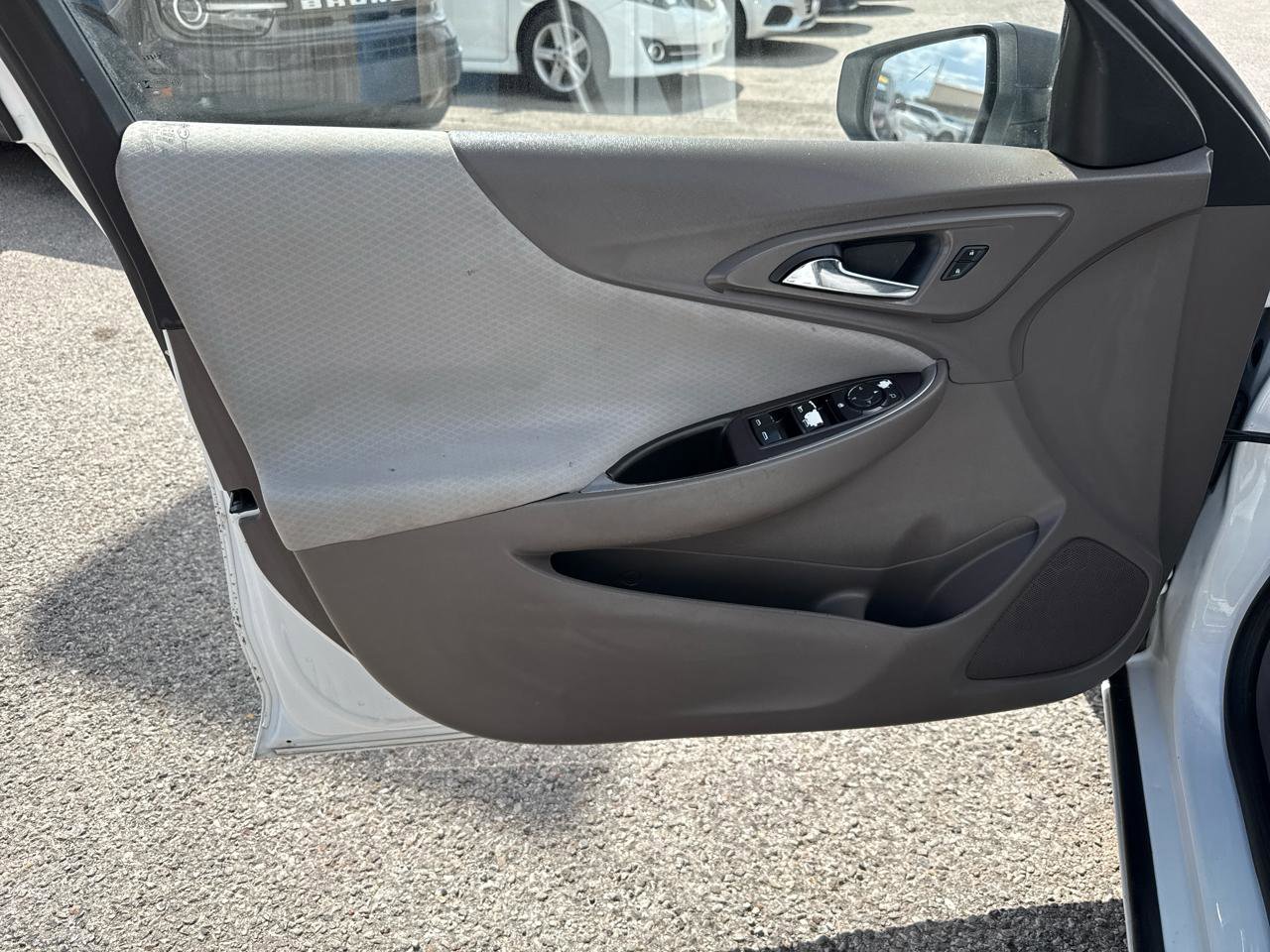 Used 2016 Chevrolet Malibu LS FWD image 11