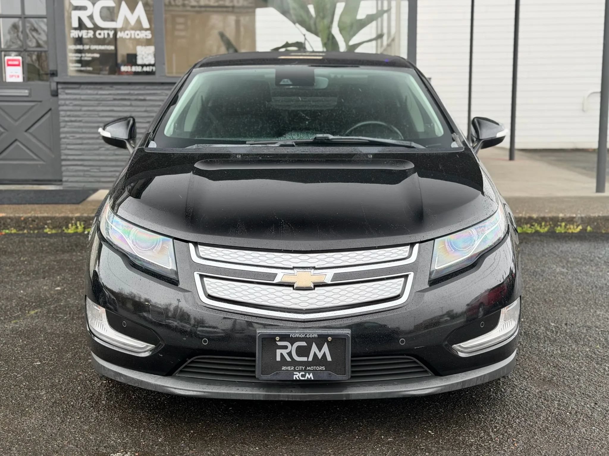 Used 2014 Chevrolet Volt Premium w/ Premium Trim Package FWD image 2