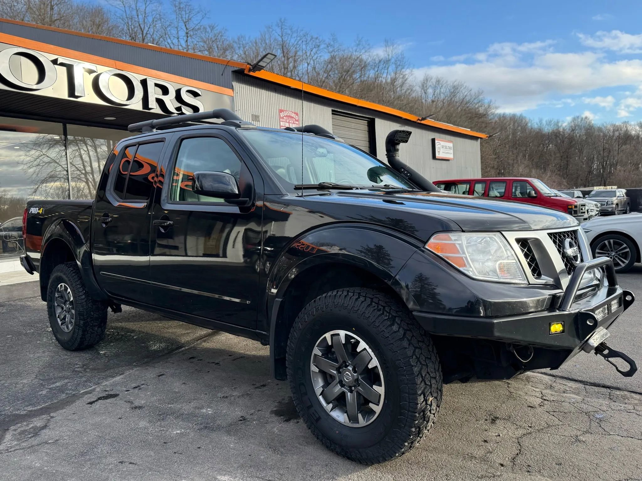 Used 2017 Nissan Frontier PRO-4X w/ Pro-4x Luxury Package image 36