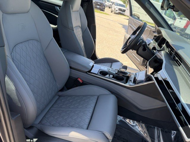 Used 2025 Audi S6 Premium Plus w/ Premium Plus Package AWD/4WD image 37