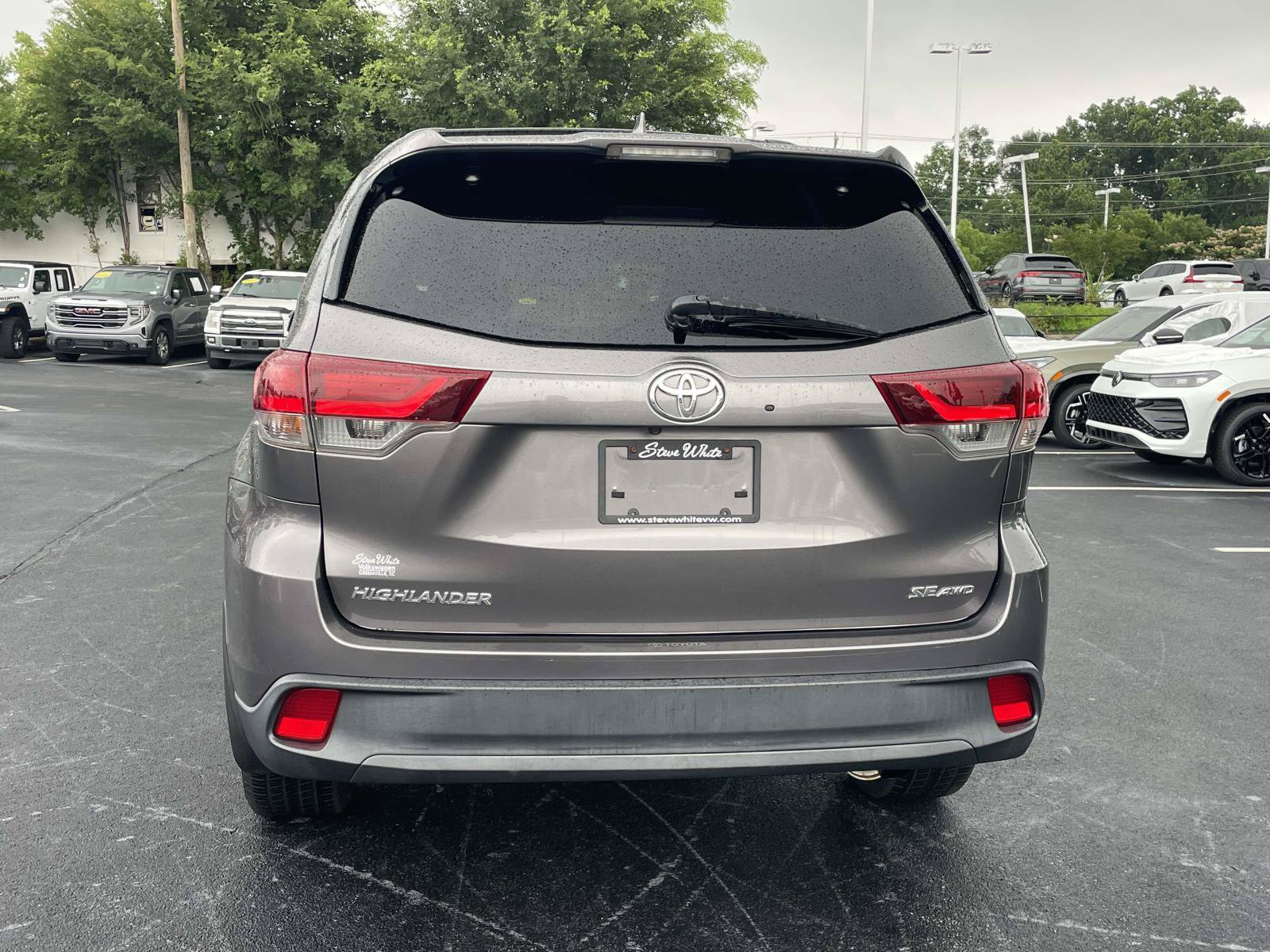 Used 2019 Toyota Highlander SE AWD/4WD image 6