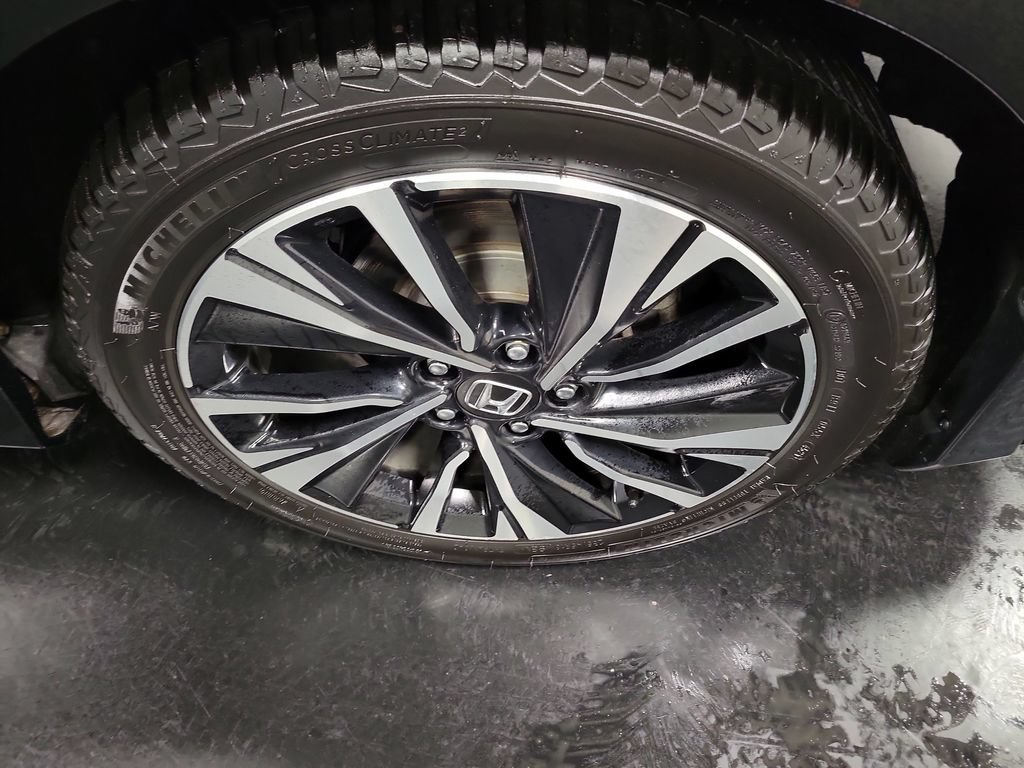 Used 2017 Honda Accord EX image 12