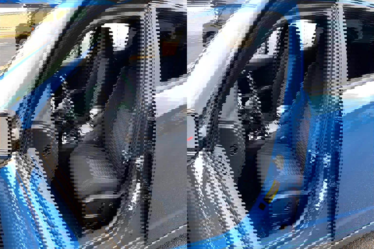 Used 2021 Dodge Charger SXT w/ Blacktop Package RWD image 7