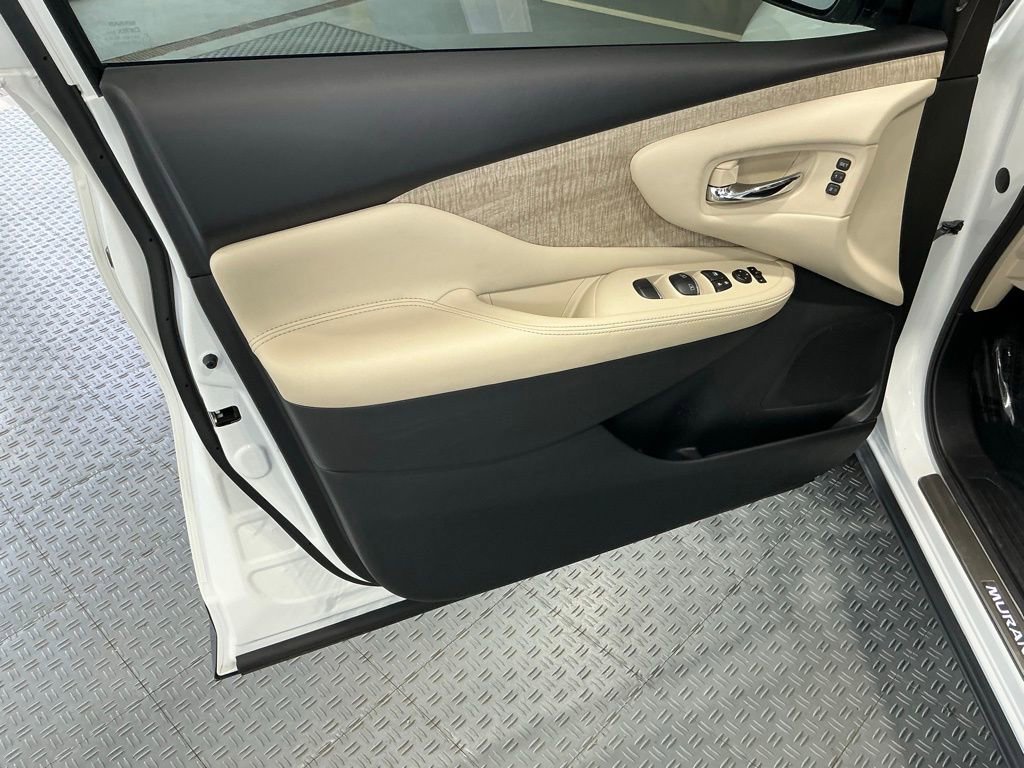 Used 2024 Nissan Murano SL image 22