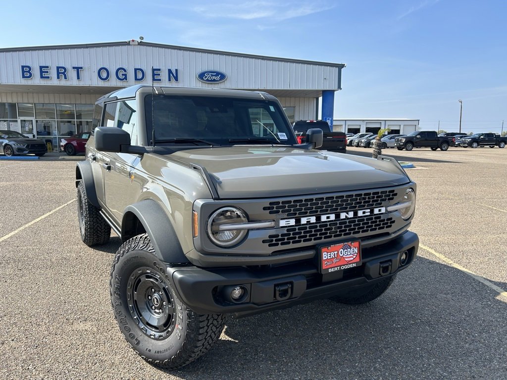 New 2025 Ford Bronco Badlands w/ Sasquatch Package