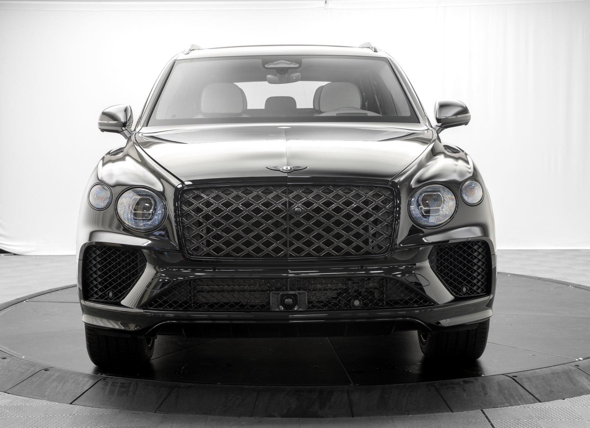 New 2027 Bentley Bentayga AWD/4WD image 2