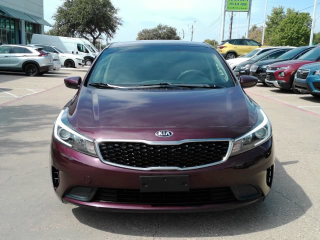 Used 2017 Kia Forte LX FWD image 2