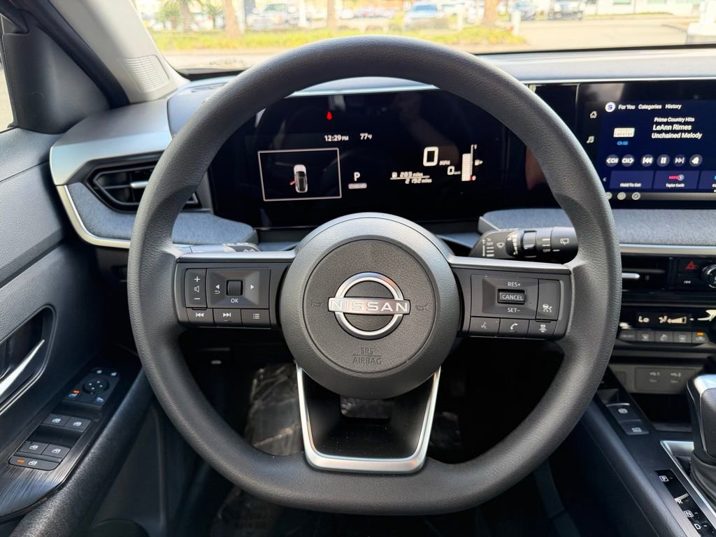 Used 2026 Nissan Kicks SV image 17