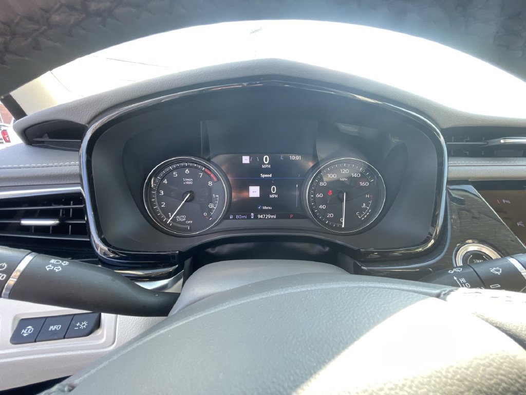 Certified 2023 Cadillac XT6 Premium Luxury w/ Technology Package FWD image 12
