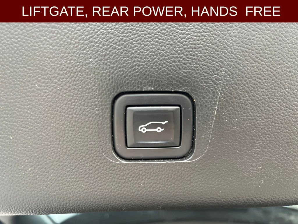 Used 2020 Chevrolet Traverse Premier w/ Redline Edition image 32