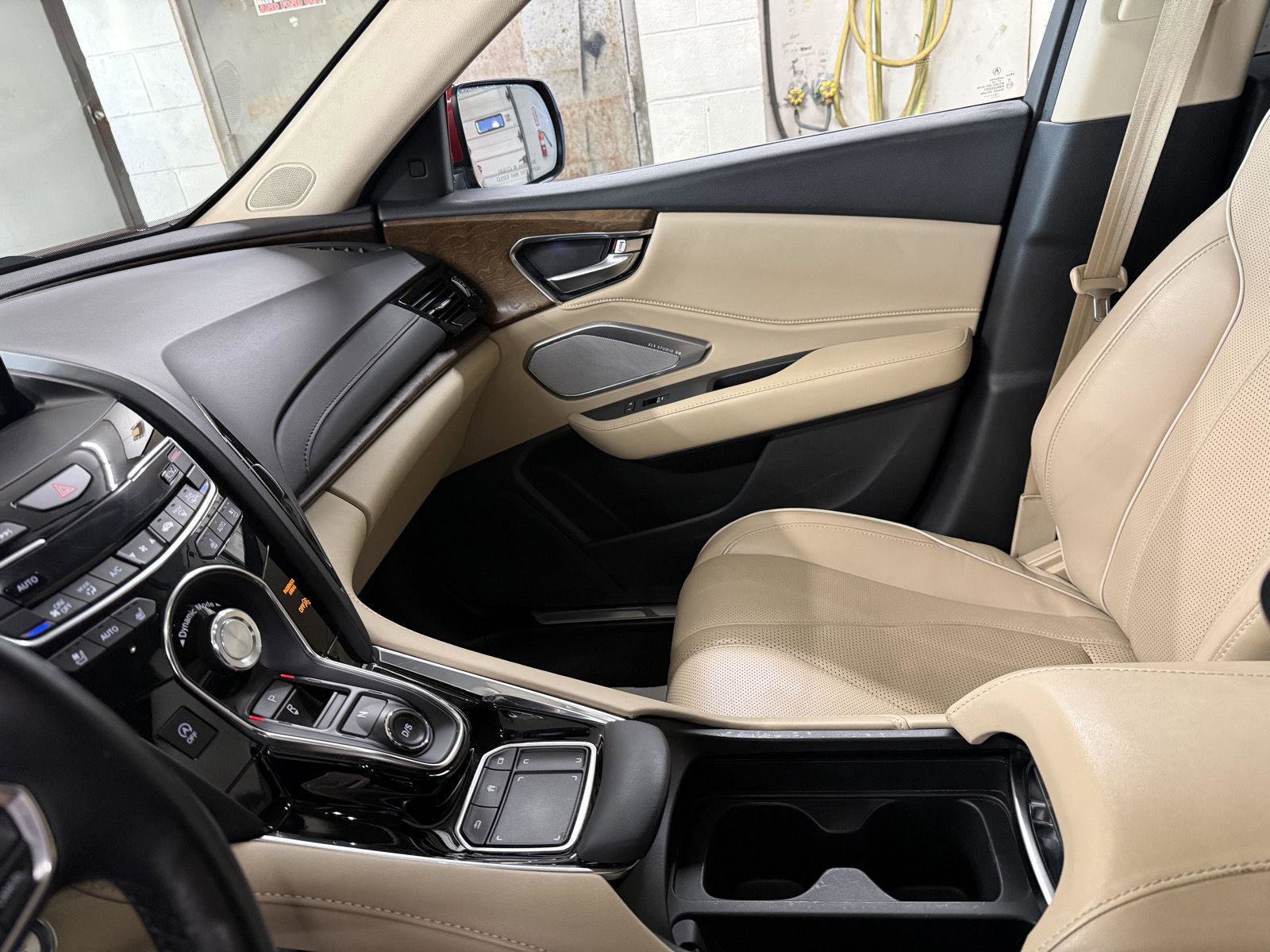 Used 2019 Acura RDX AWD w/ Advance Package image 15