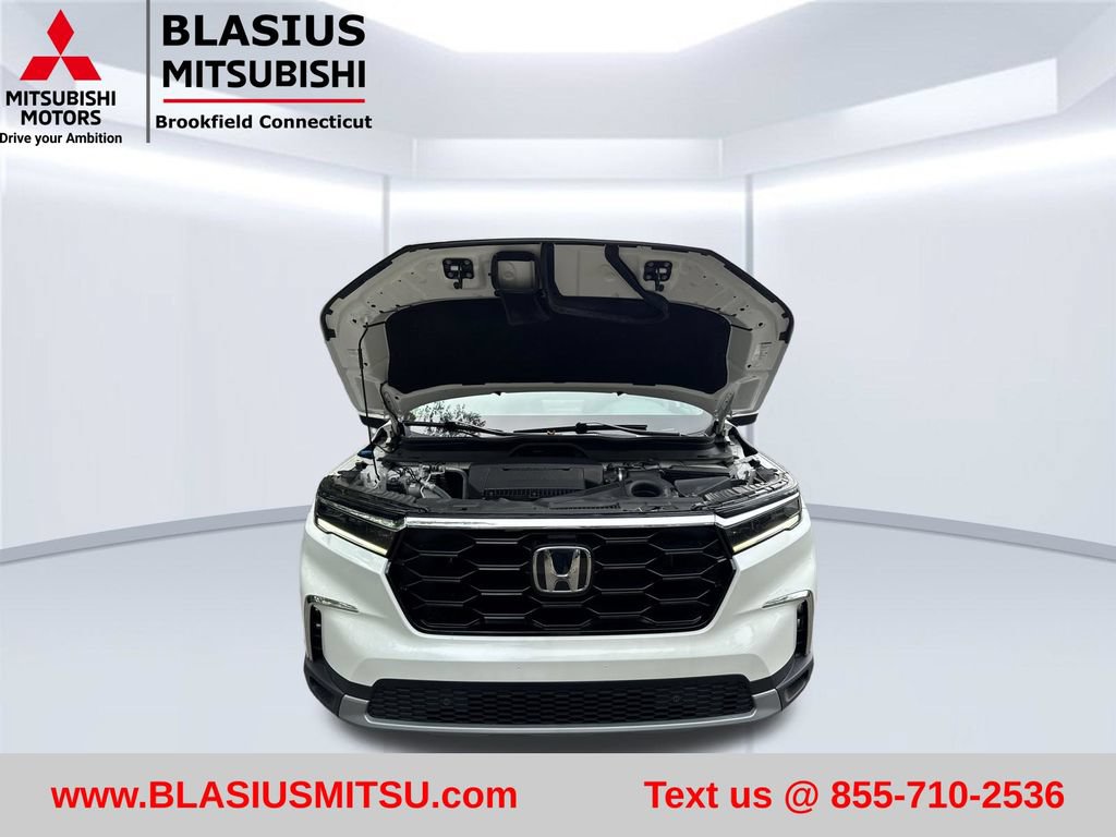 Used 2023 Honda Pilot Touring image 39