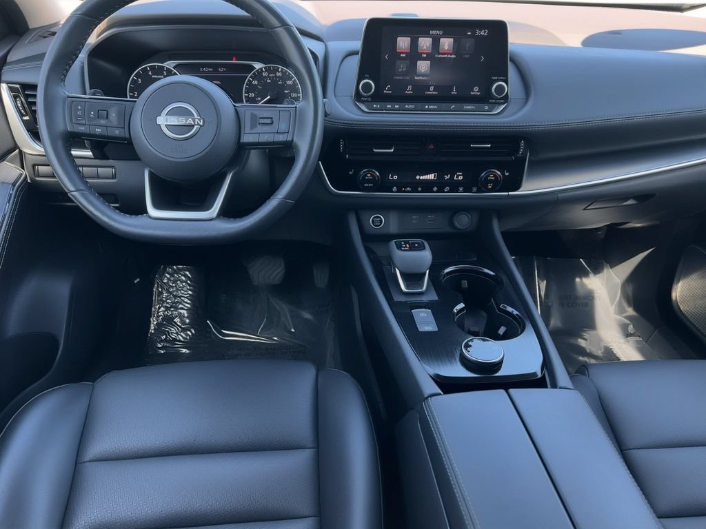 Used 2023 Nissan Rogue SV w/ SV Premium Package AWD/4WD image 5