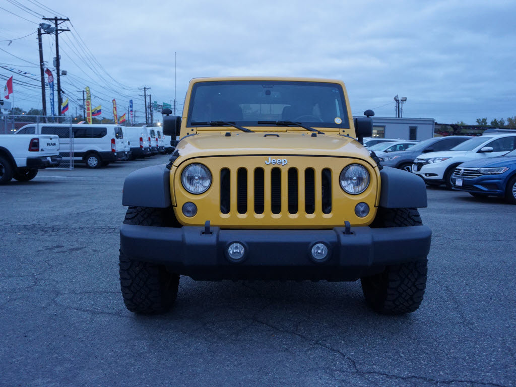 Used 2015 Jeep Wrangler Unlimited Rubicon image 2