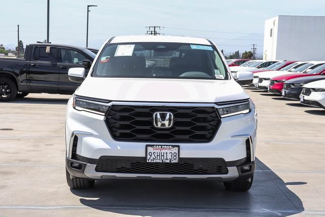 Used 2025 Honda Pilot EX-L image 4