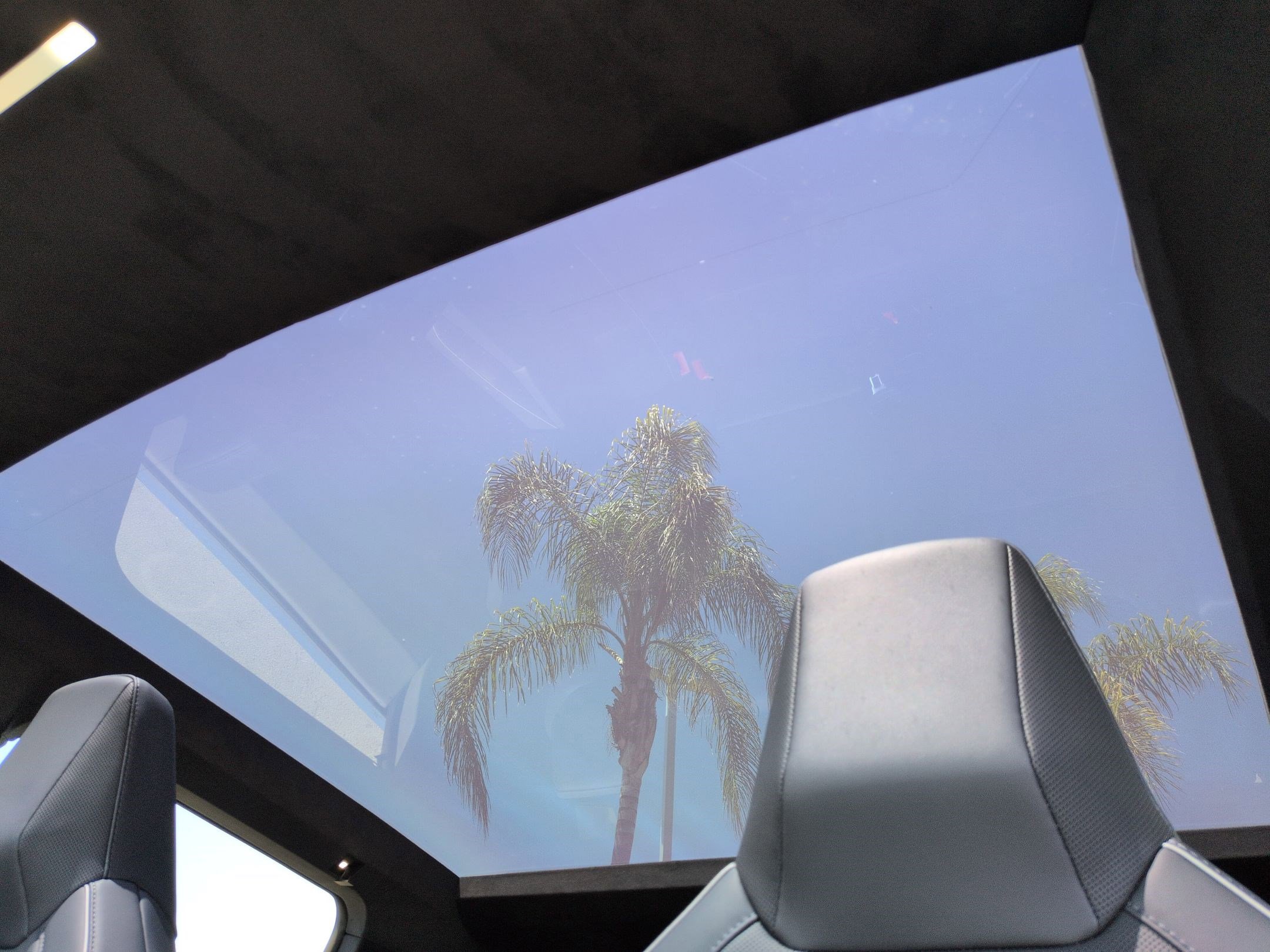 Used 2024 Tesla Cybertruck Cyberbeast AWD/4WD image 27