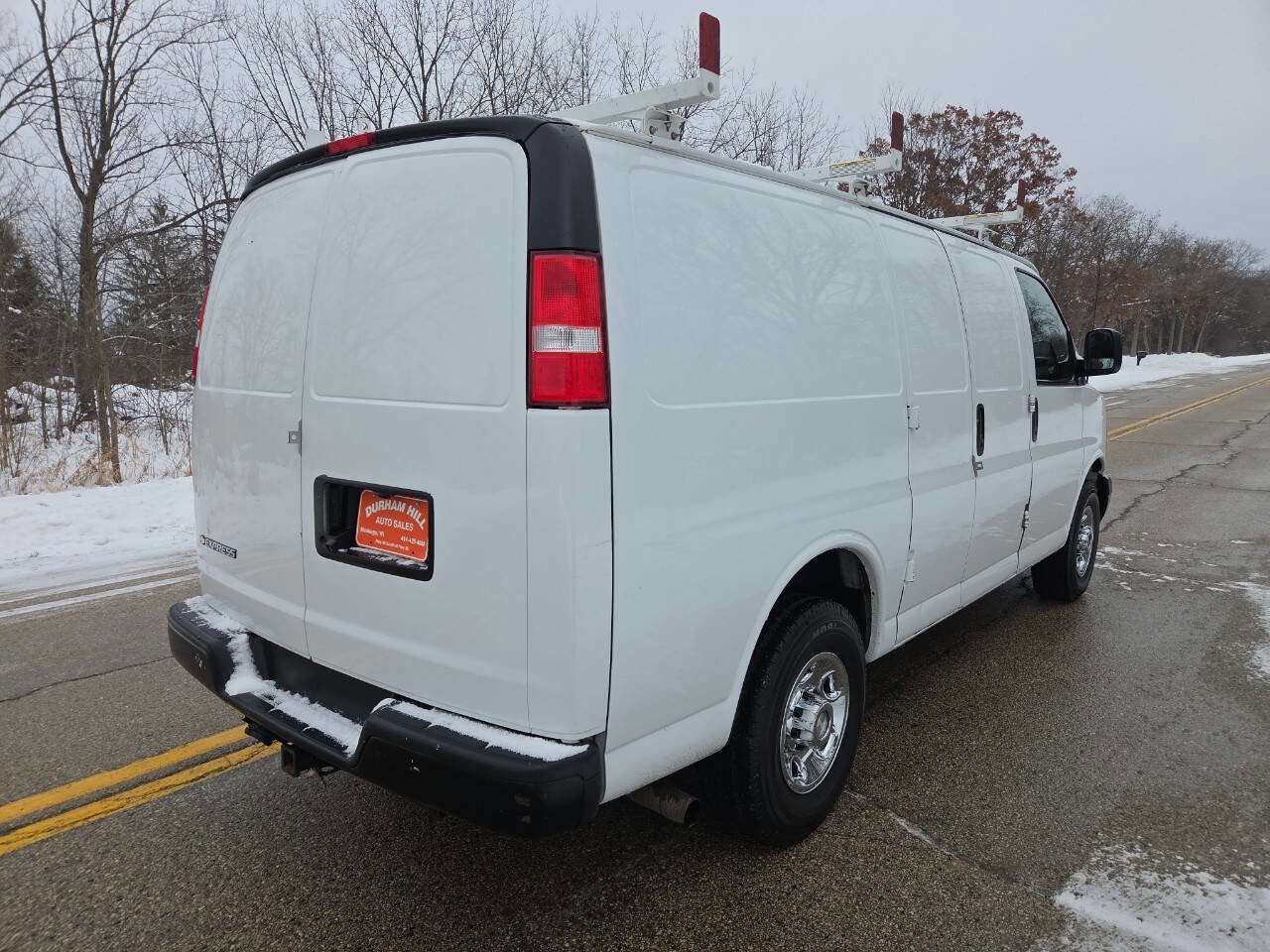 Used 2019 Chevrolet Express 3500 w/ Driver Convenience Package image 6