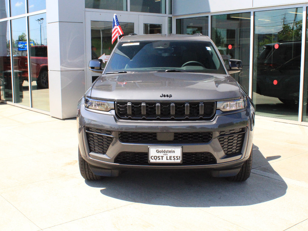 New 2026 Jeep Grand Cherokee L 4WD image 2