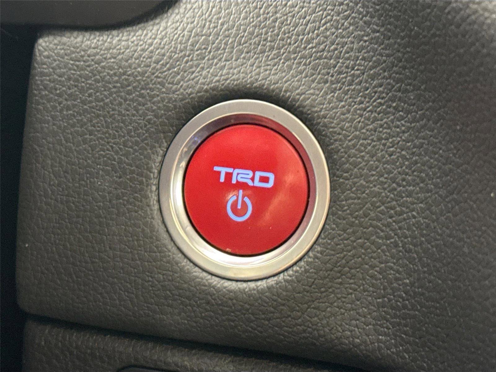 Certified 2024 Toyota Sequoia SR5 image 21