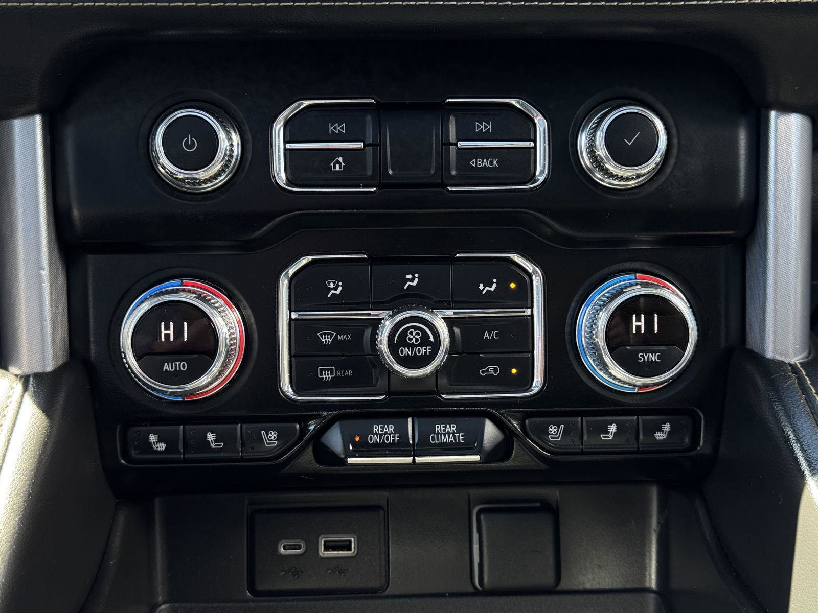 Used 2021 GMC Yukon SLT w/ SLT Luxury Plus Package image 27