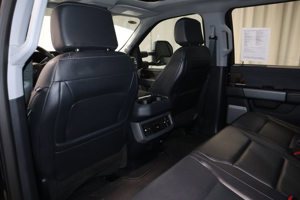 Used 2024 Ford F350 Lariat w/ Chrome Package image 21