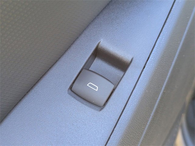 New 2026 Chevrolet Equinox LT image 23