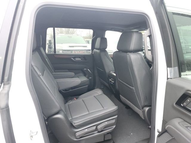 New 2026 GMC Yukon XL Denali w/ Sun & Power Step Package image 15