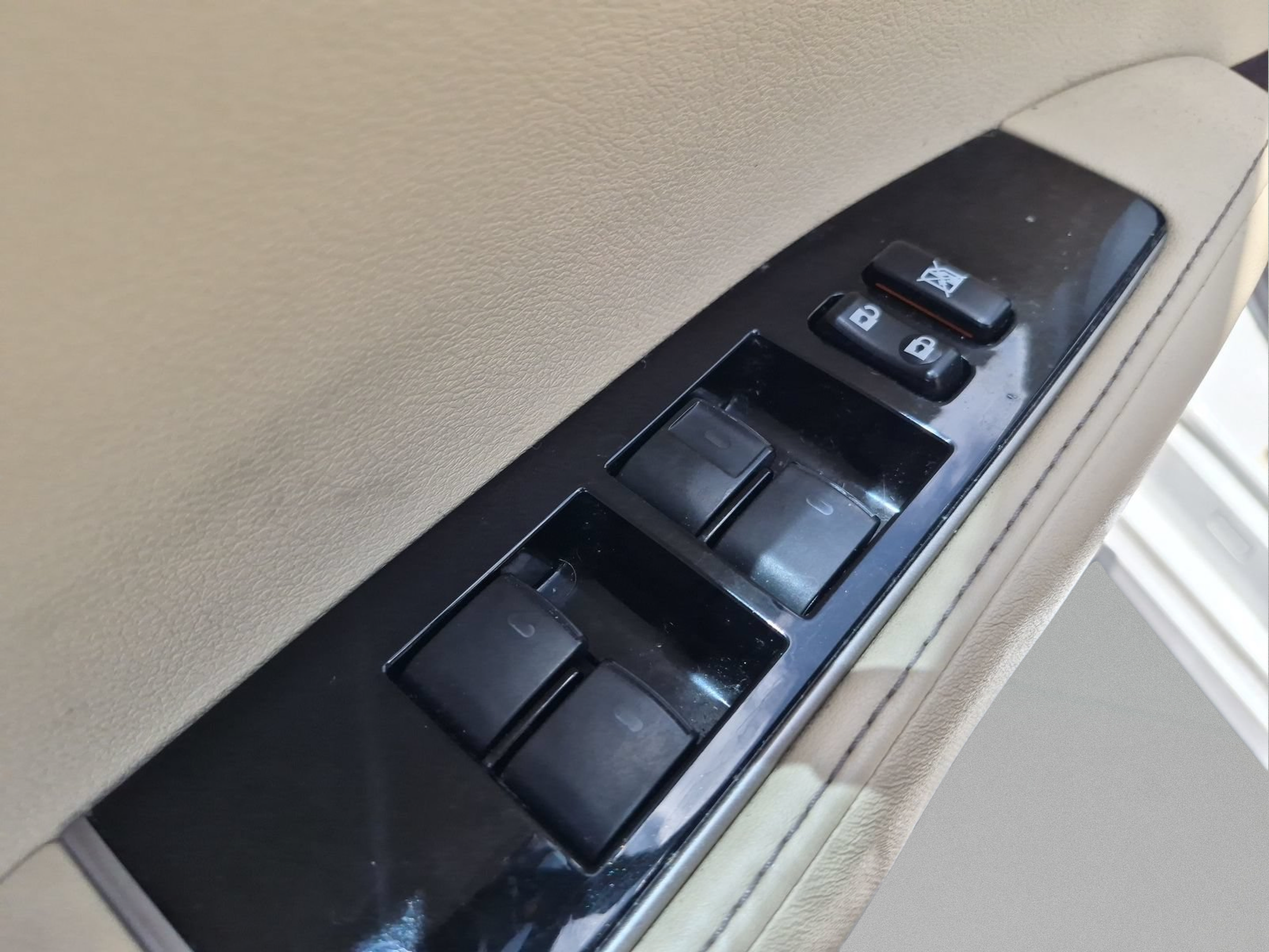 Used 2017 Lexus ES 350 FWD image 16
