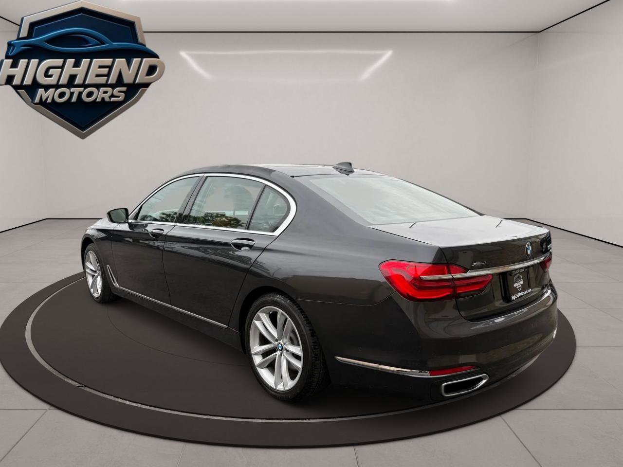 Used 2018 BMW 750i xDrive AWD/4WD image 5